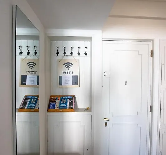 Com Conforto Na Lapa, *